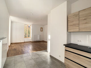  Appartement à louer 3 pièces 65 m²