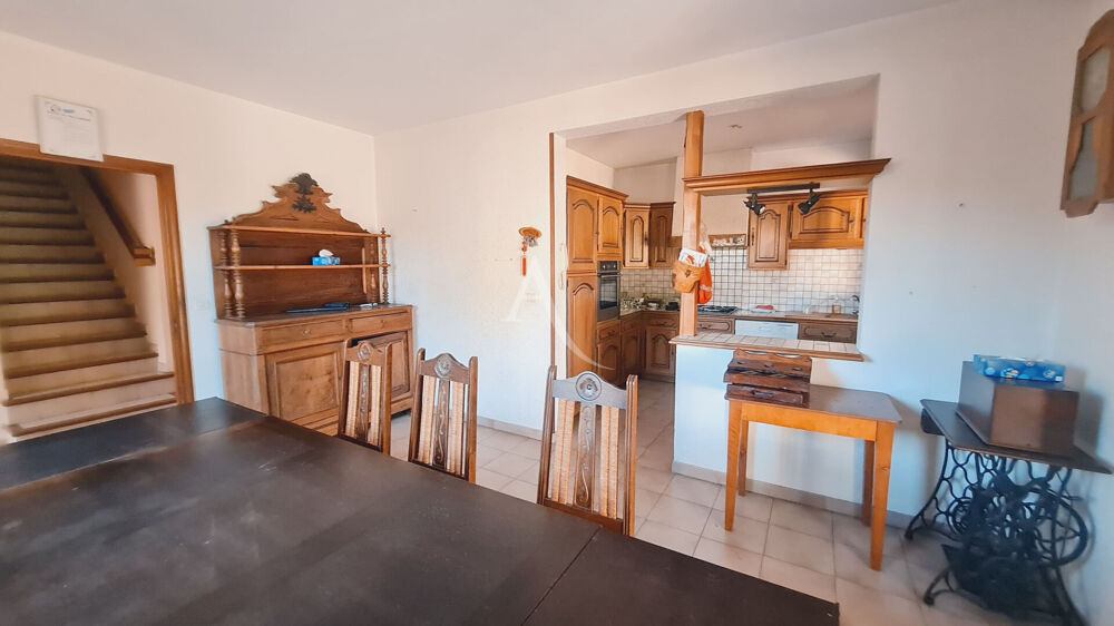 Villa familiale de 200 m² et parcelle de 650 m²avec terrain piscinable et garage à Balaruc-les-Bains
