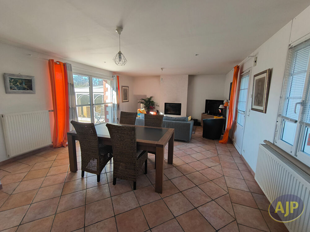 Maison 6 pièce(s) 185 m2