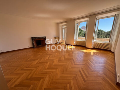  Appartement � louer 4 pi�ces 126 m�