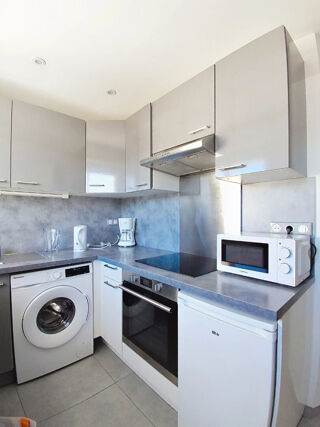  Appartement à louer 5 pièces 82 m²