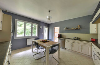  Maison  vendre 8 pices 280 m