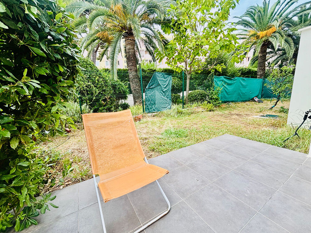 3 pièces avec un grand jardin à proximité de la mer