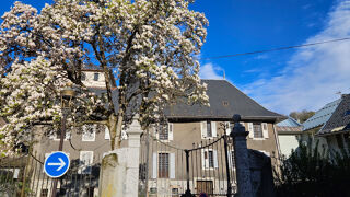  Maison � vendre 15 + pi�ces 570 m�