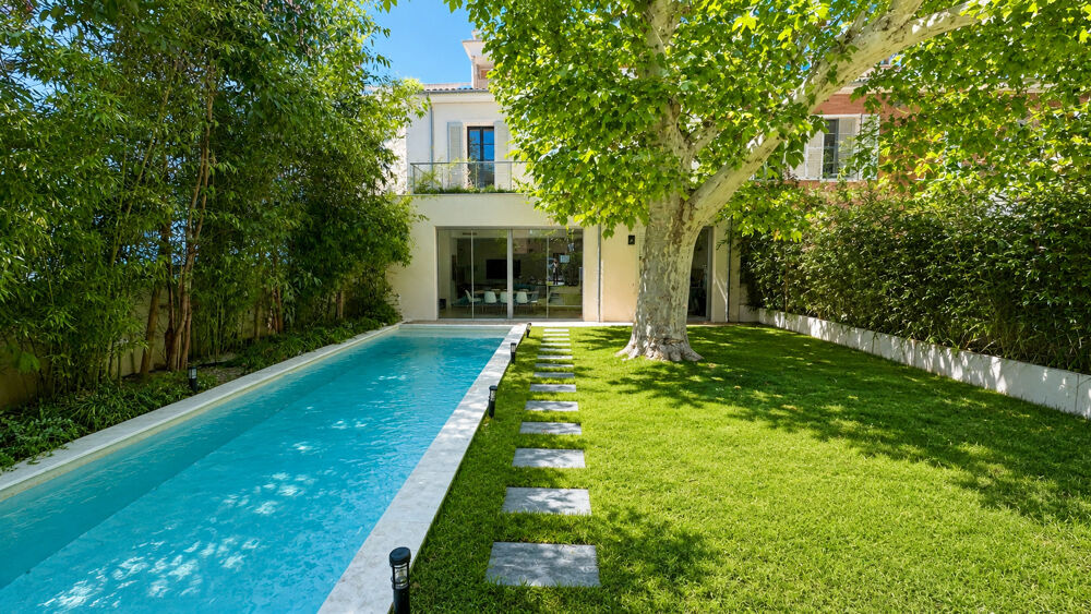 Location Maison AIX CENTRE MAISON NEUVE  PISCINE 240M² 5 CHAMBRES Aix en provence