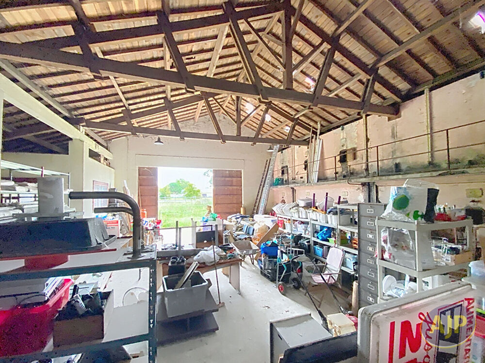 Vente Immeuble Gaillan - Chai avec terrain à bâtir ! Gaillan en medoc