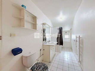  Immeuble à vendre 6 pièces 147 m²