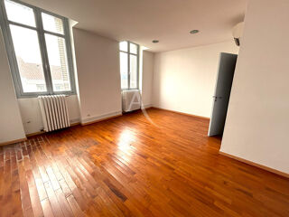  Appartement � vendre 9 pi�ces 204 m�