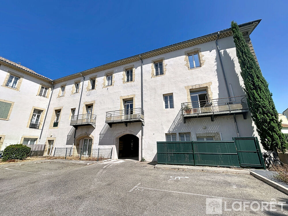 Vente Appartement ORANGE CENTRE - Appartement 30m² récent, avec jardin privatif Orange