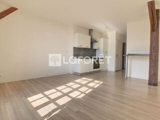  Appartement à louer 2 pièces 55 m²