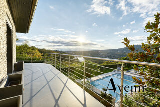  Maison � vendre 8 pi�ces 284 m�