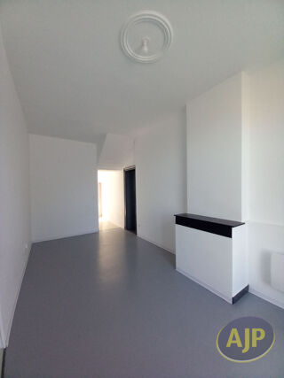  Maison à louer 3 pièces 98 m² Saint germain d esteuil