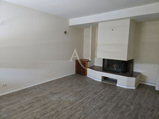  Appartement à louer 4 pièces 146 m²