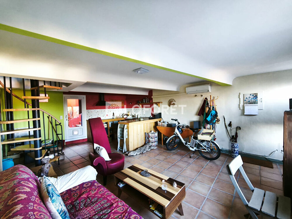 Charmante maison de village rénovée avec cour Llauro