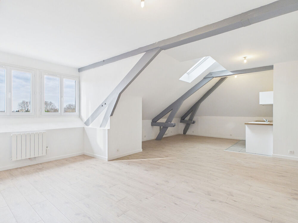 Appartement T4 cave et emplacement de parking - 111M² AU SOL