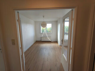  Appartement à louer 3 pièces 66 m²