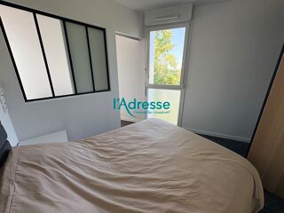  Appartement à louer 2 pièces 1 m²