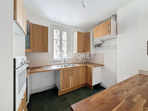  Appartement � louer 6 pi�ces 139 m� Courbevoie