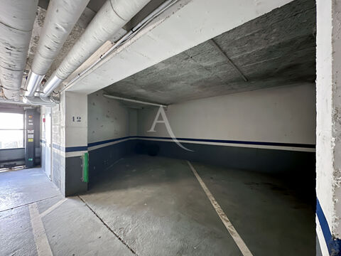  Parking / Garage � louer 