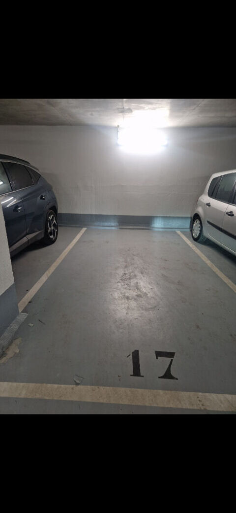  Parking / Garage � louer 