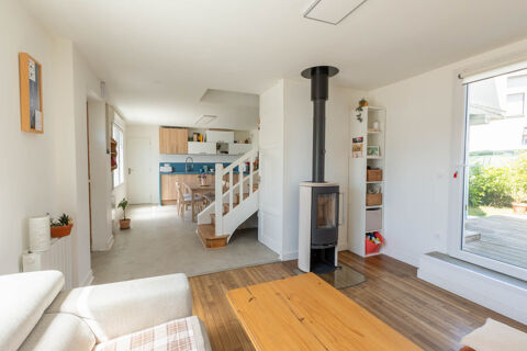   LANGUEUX CENTRE : UNE MAISON DES ANN�ES 50 REINVENT�E, AVEC VUE SUR LA BAIE Maison - 5 pi�ce(s) - 78 m�