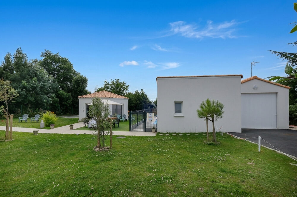 � vendre  Maison Vair� (85150)