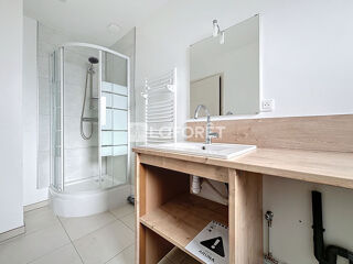  Appartement à louer 2 pièces 59 m²