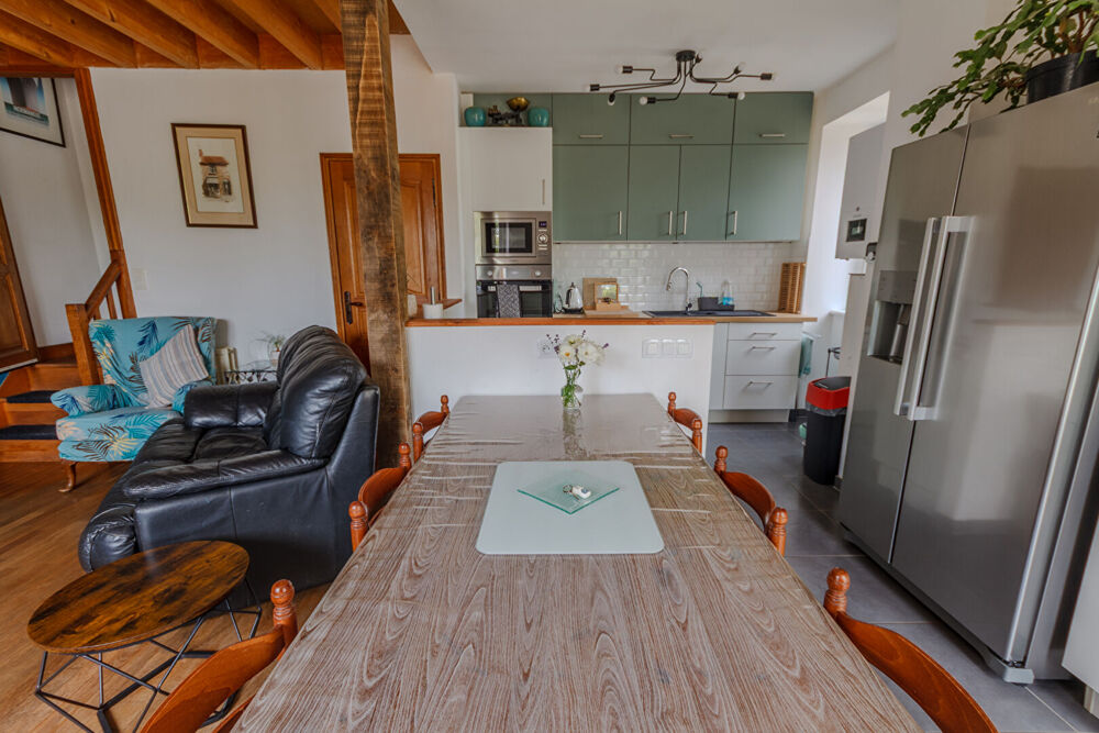 Vente Maison La Manche : Maison et deux gîtes dans un cadre champêtre paisible. Ducey les cheris