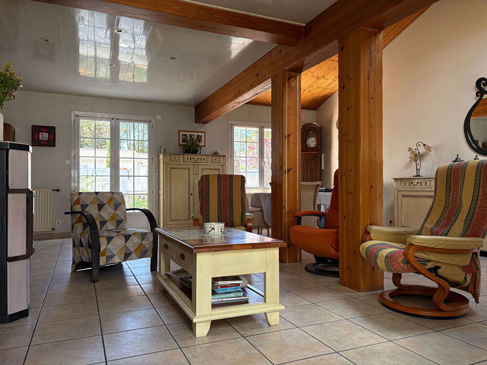 Vente Maison Maison Saint Hilaire De Riez 3 ch, véranda, piscine sur 1 000 m2 de terrain Saint hilaire de riez