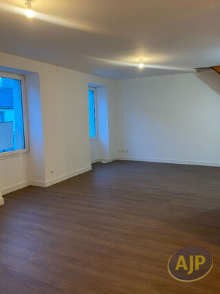  Appartement à louer 3 pièces 58 m²