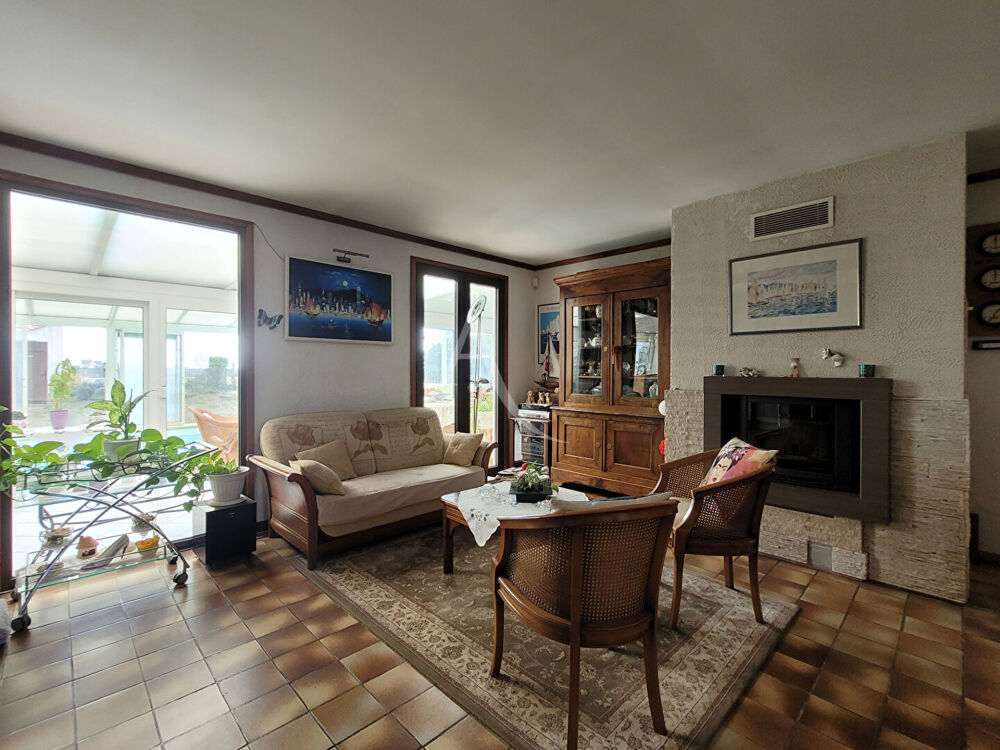 Vente Maison Maison de plain-pied avec piscine à La Jarrie La jarrie