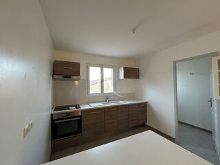  Appartement à louer 5 pièces 110 m²