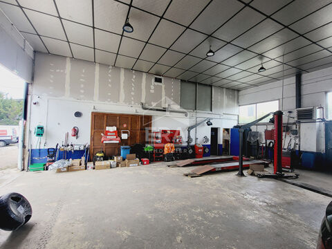 Entrep&ocirc;t / local industriel + Appartement ZA, Chateau Arnoux 400 m2, parcelle de 1479m&sup2;. 648000 04160 Chateau arnoux saint auban