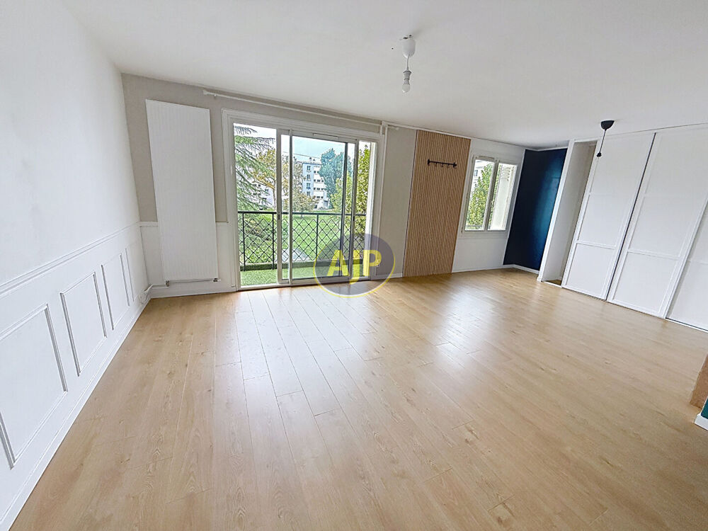 Location Appartement Appartement T3 de 65m²  Mérignac centre + CAVE Merignac