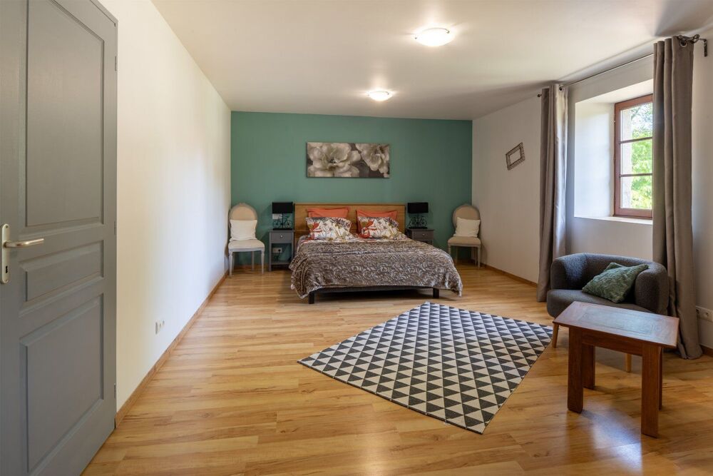 à vendre  Maison Figeac (46100)