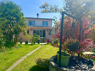  Maison  vendre 6 pices 105 m