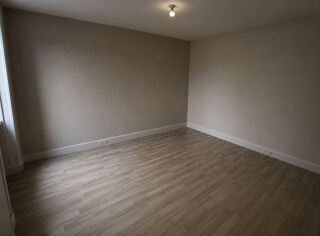  Appartement à louer 3 pièces 68 m²