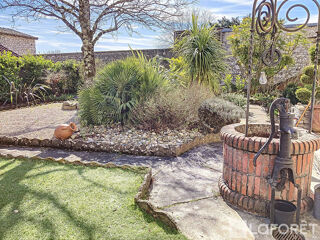  Maison  vendre 8 pices 270 m