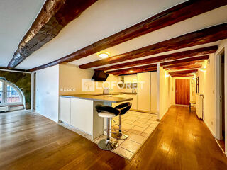  Appartement à louer 3 pièces 104 m²
