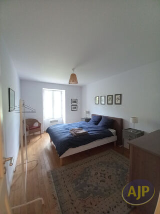  Appartement à louer 3 pièces 89 m²