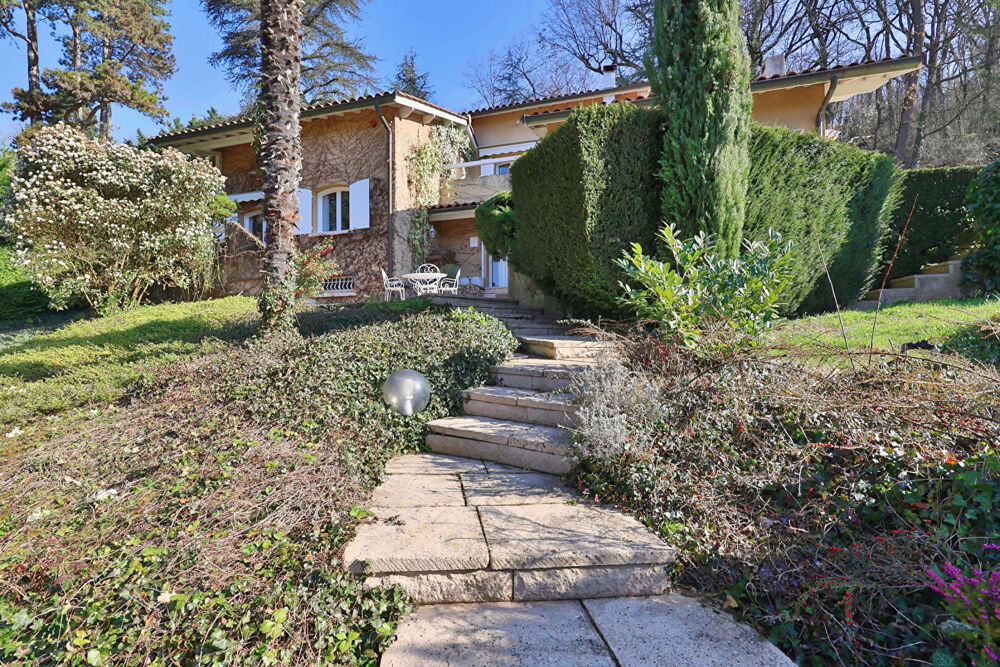 � vendre  Maison Saint-Didier-au-Mont-d'Or (69370)