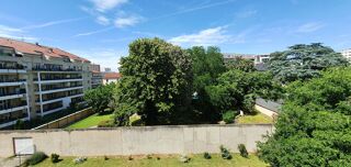  Appartement à louer 2 pièces 65 m²