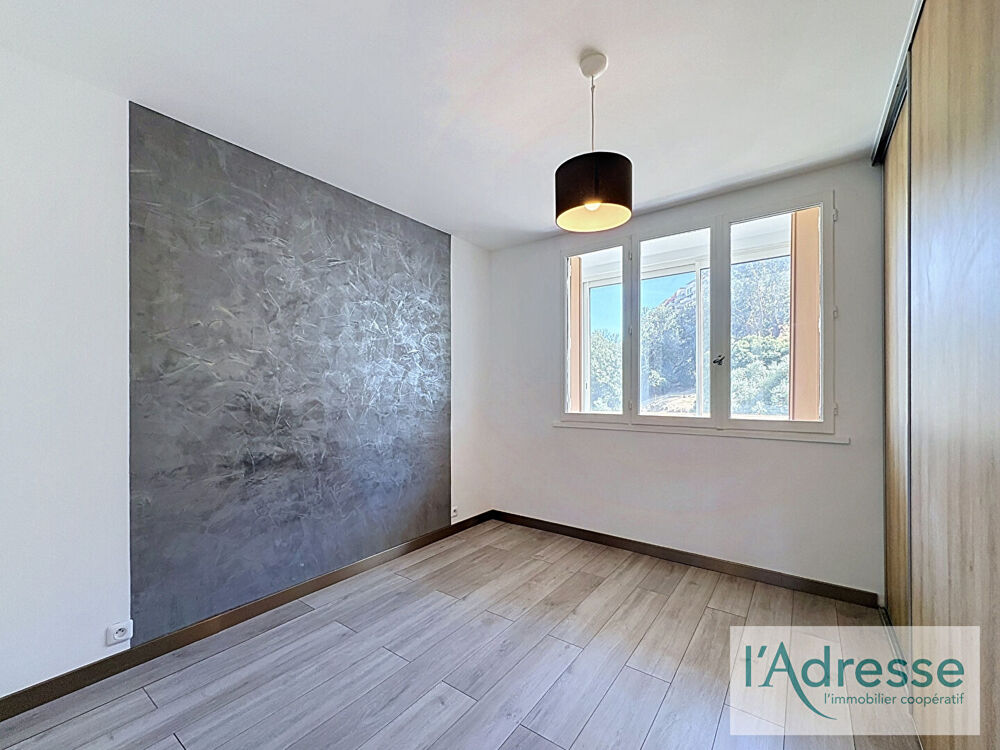 Location Appartement Appartement Ajaccio 2/3 pièces 54.45 m2  - Rue Henri Maillot - Climatisé -  parking collectif Ajaccio
