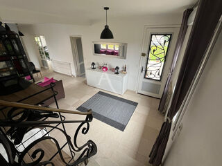  Maison  vendre 8 pices 240 m