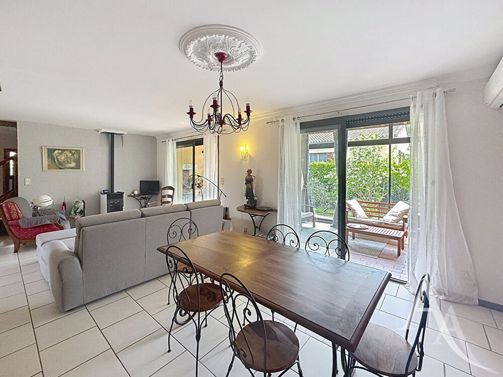 Vente Maison Maison Muret 5 pièces 110m²  avec véranda, buanderie et abris camping-car Muret