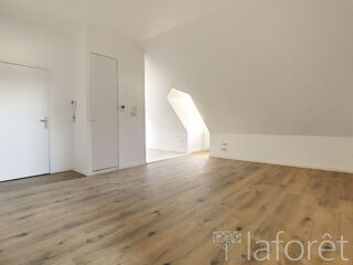  Appartement à louer 2 pièces 47 m²