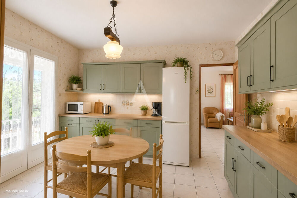 Vente Maison Carqueiranne Belle villa avec espace de vie de plain pied au Calme Carqueiranne