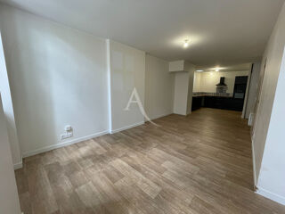  Appartement à louer 2 pièces 53 m²
