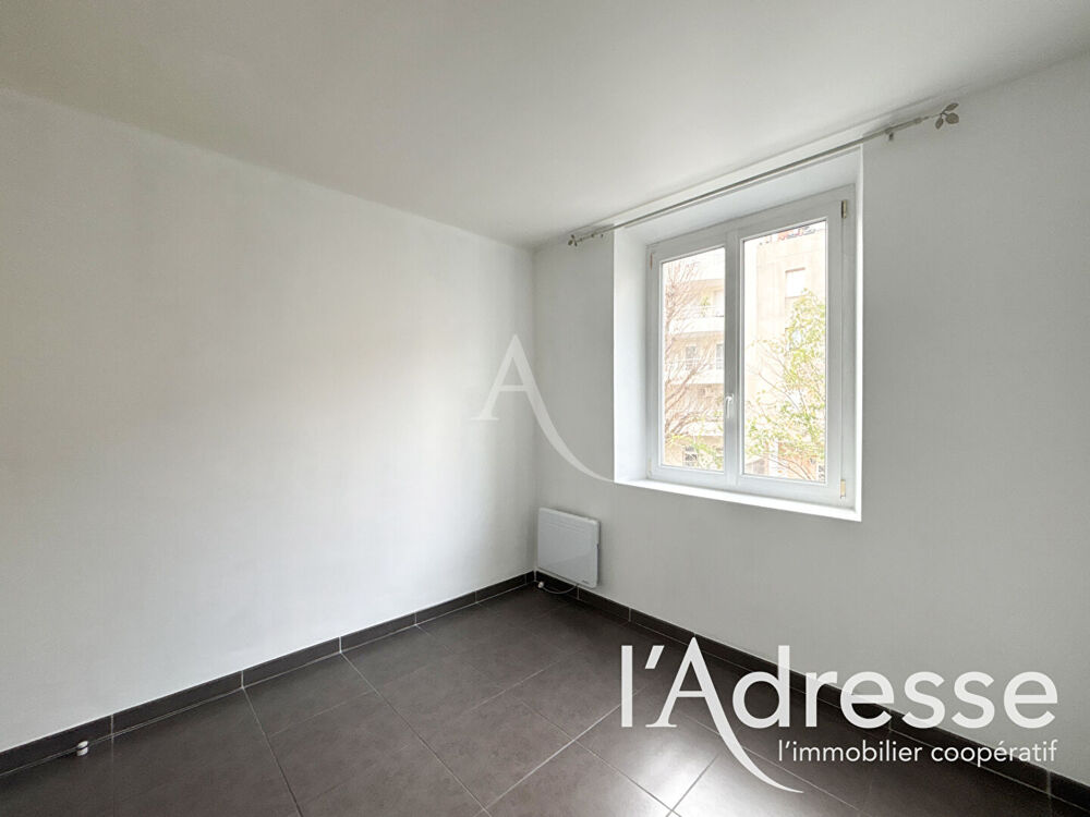 Location Appartement Appartement Aubagne - 2 pièces - 49m2 Aubagne