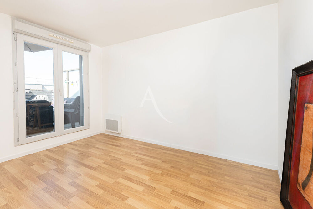 Vente Appartement Lumineux F3 dernier étage avec grande terrasse de 40m² Champs sur marne